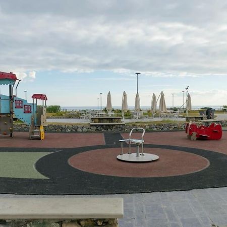 Pisi Home, 2 Min Dalla Spiaggia E Dall' Ospedale Gaslini Genova Exterior foto