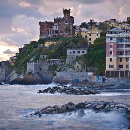 Pisi Home, 2 Min Dalla Spiaggia E Dall' Ospedale Gaslini Genova Exterior foto