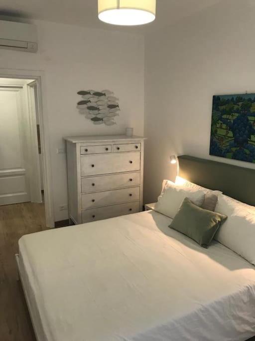 Pisi Home, 2 Min Dalla Spiaggia E Dall' Ospedale Gaslini Genova Exterior foto