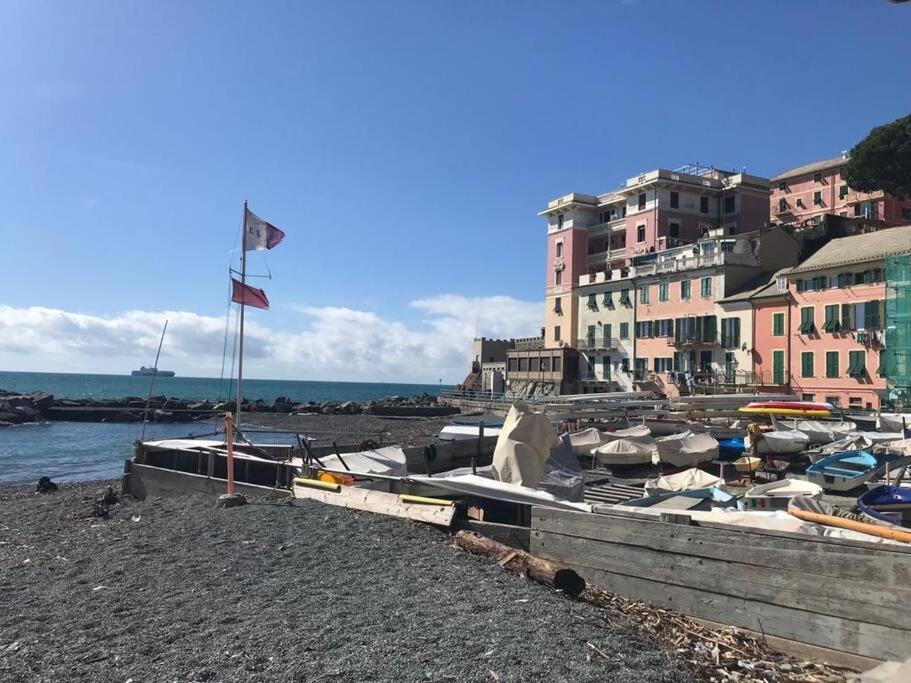 Pisi Home, 2 Min Dalla Spiaggia E Dall' Ospedale Gaslini Genova Exterior foto