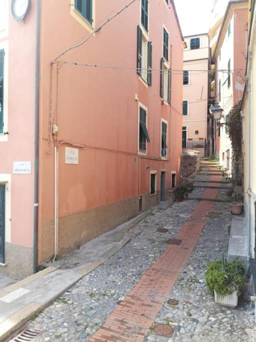Pisi Home, 2 Min Dalla Spiaggia E Dall' Ospedale Gaslini Genova Exterior foto