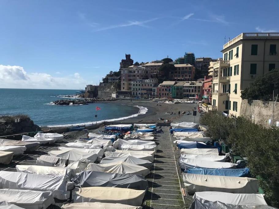Pisi Home, 2 Min Dalla Spiaggia E Dall' Ospedale Gaslini Genova Exterior foto